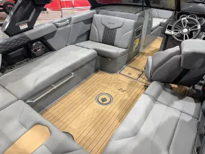 2022-mastercraft-xt22-142851-image23
