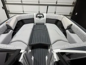 2022-nautique-g25-paragon-141226-image3.webp