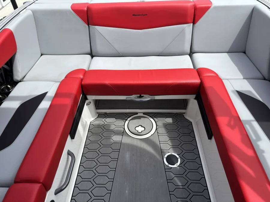 2024-mastercraft-nxt23-141229-image13.webp