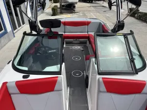 2024-mastercraft-nxt23-141229-image8.webp