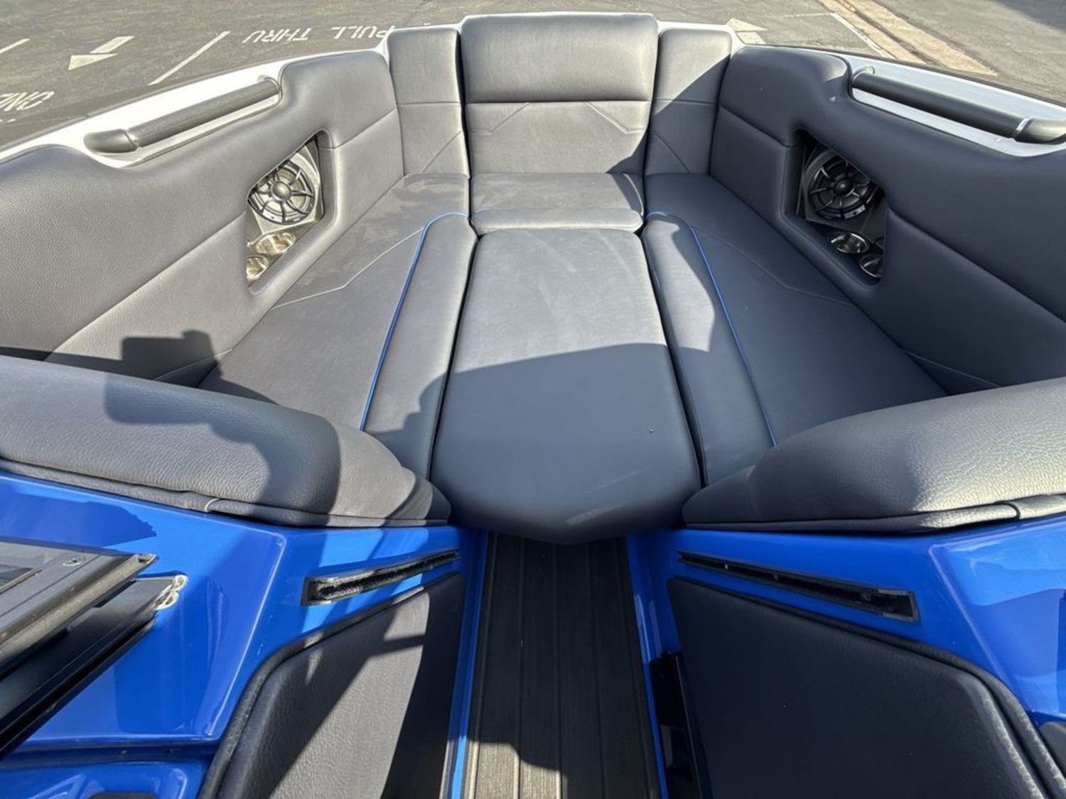 2025 MOOMBA Mojo