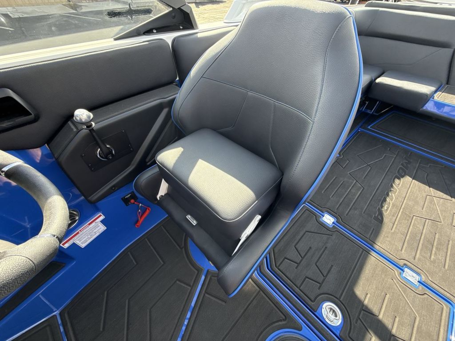 2025 MOOMBA Mojo
