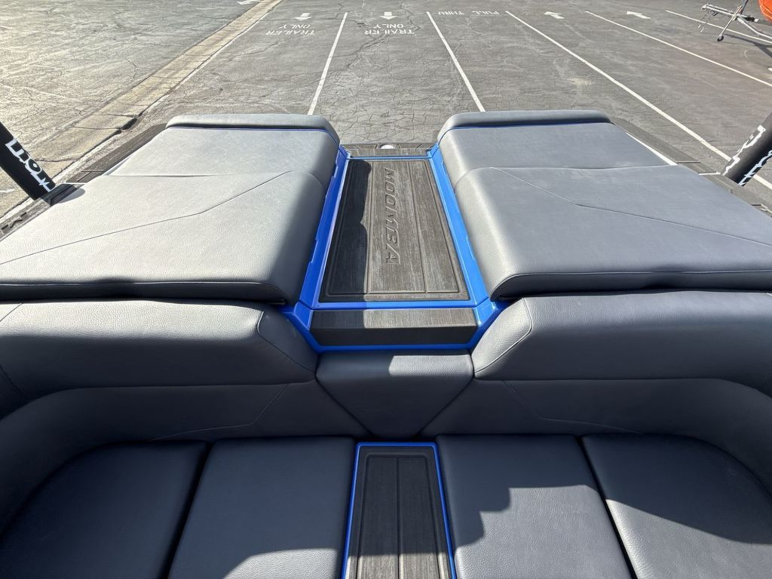 2025 MOOMBA Mojo