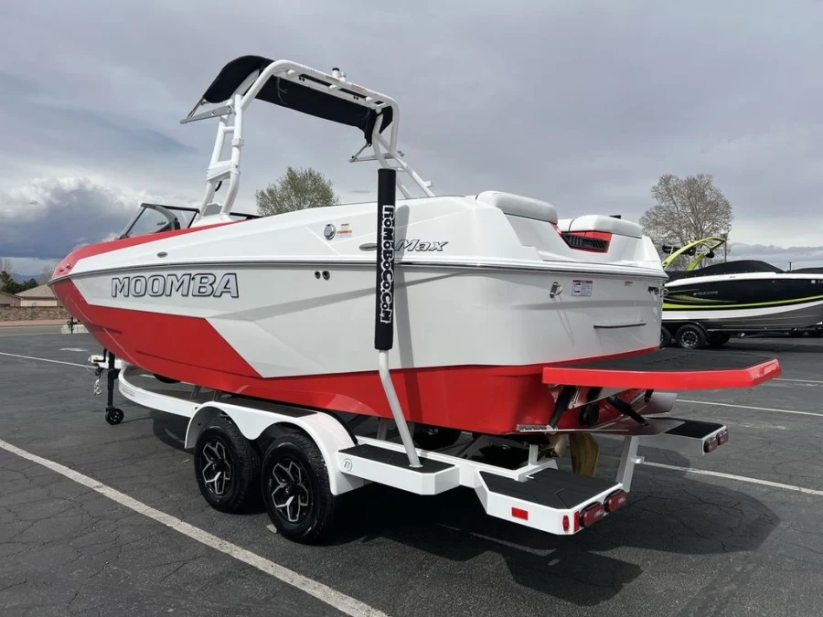 2025-moomba-max-141236-image3