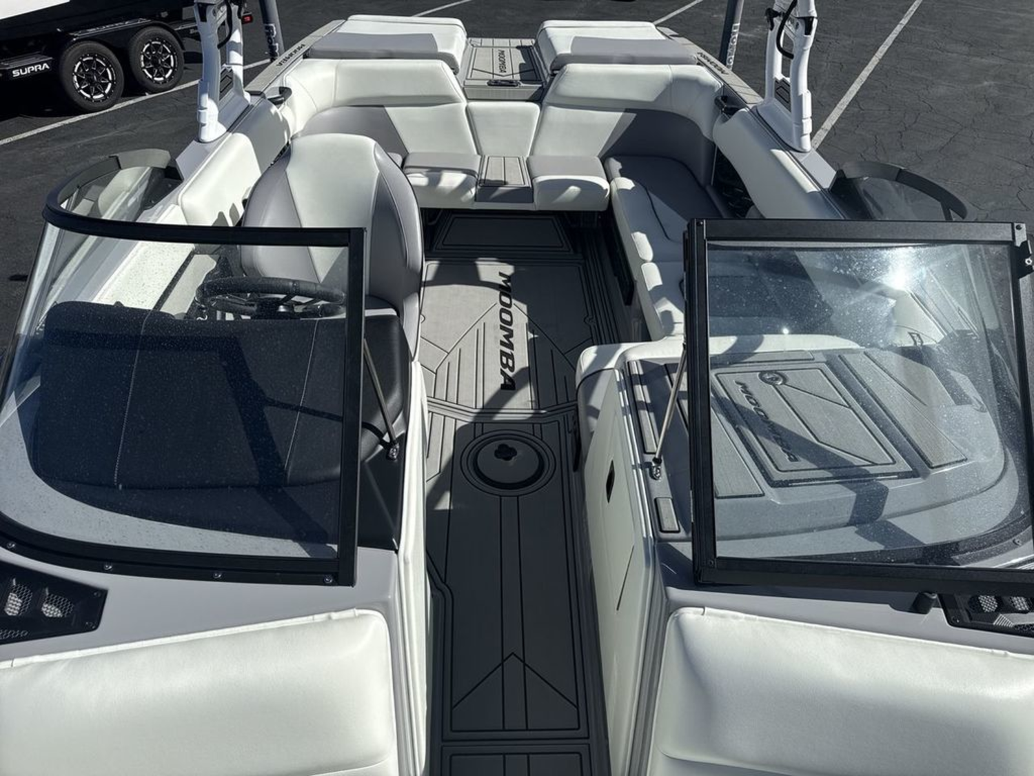 2025 MOOMBA Craz