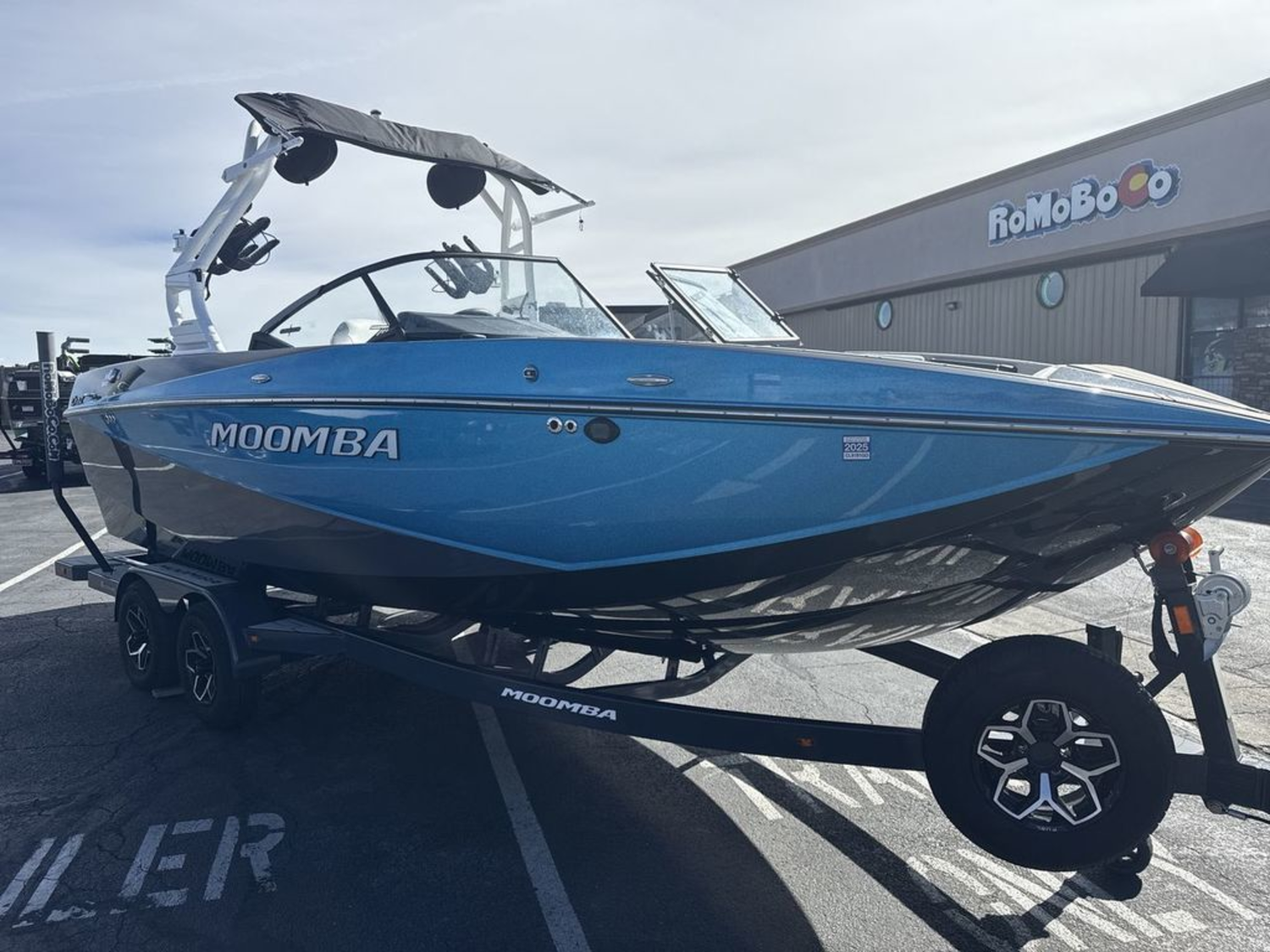 2025 MOOMBA Craz