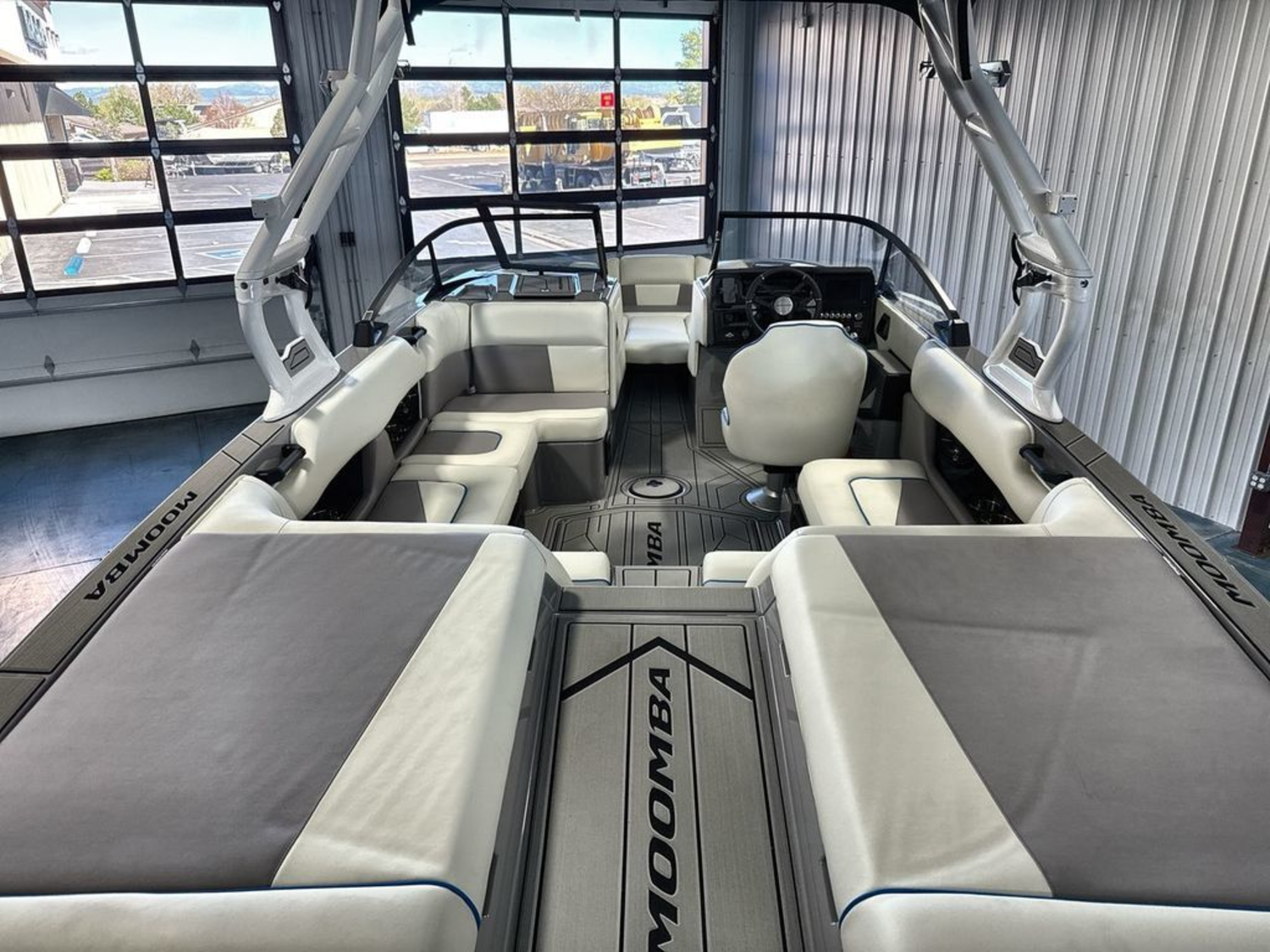 2026 MOOMBA Craz