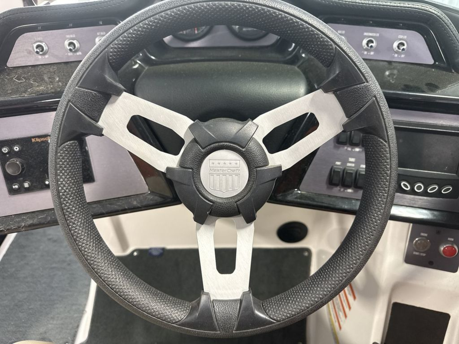 2021 MasterCraft NXT24