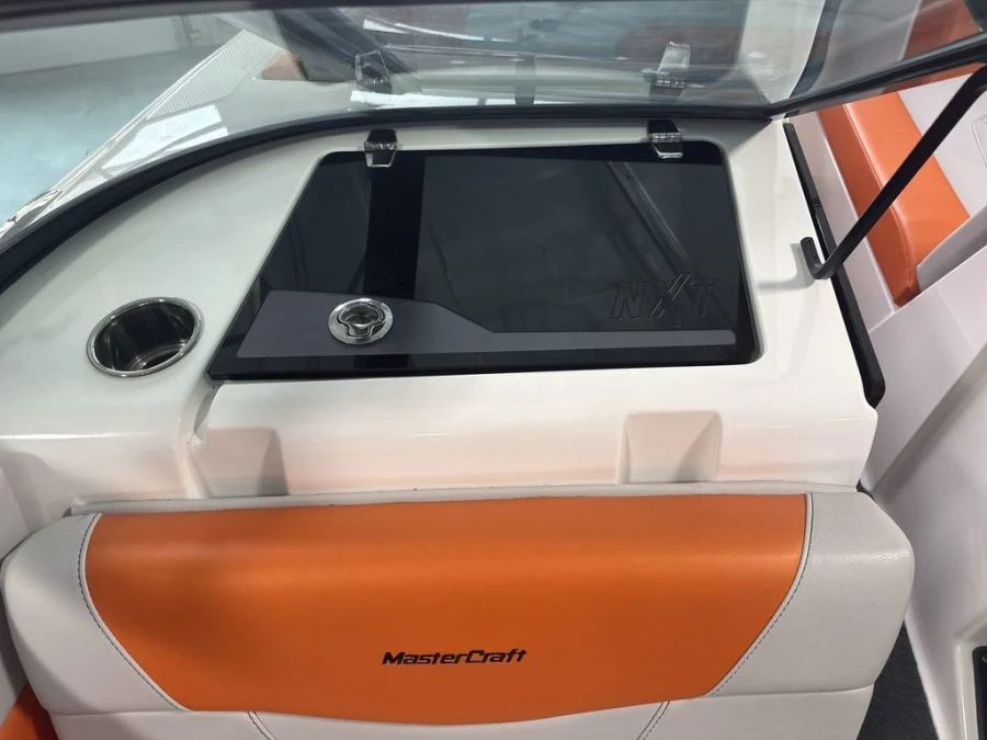 2021-mastercraft-nxt24-141247-image18