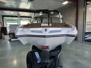 2026-mastercraft-xt24-141256-image8