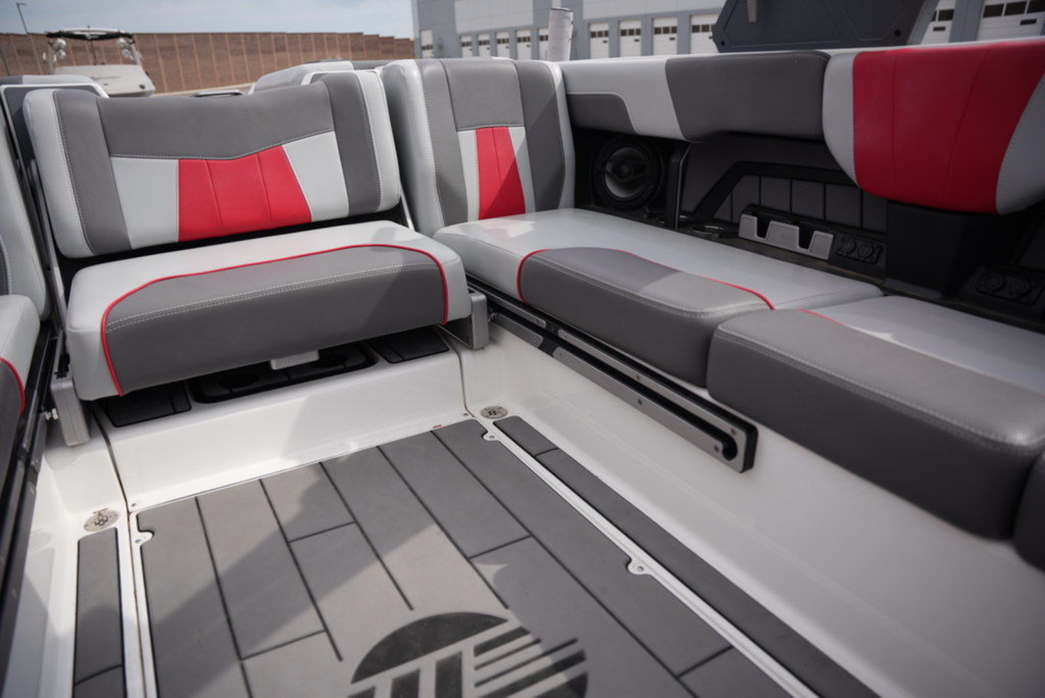 2022 Malibu Boats 23 MXZ