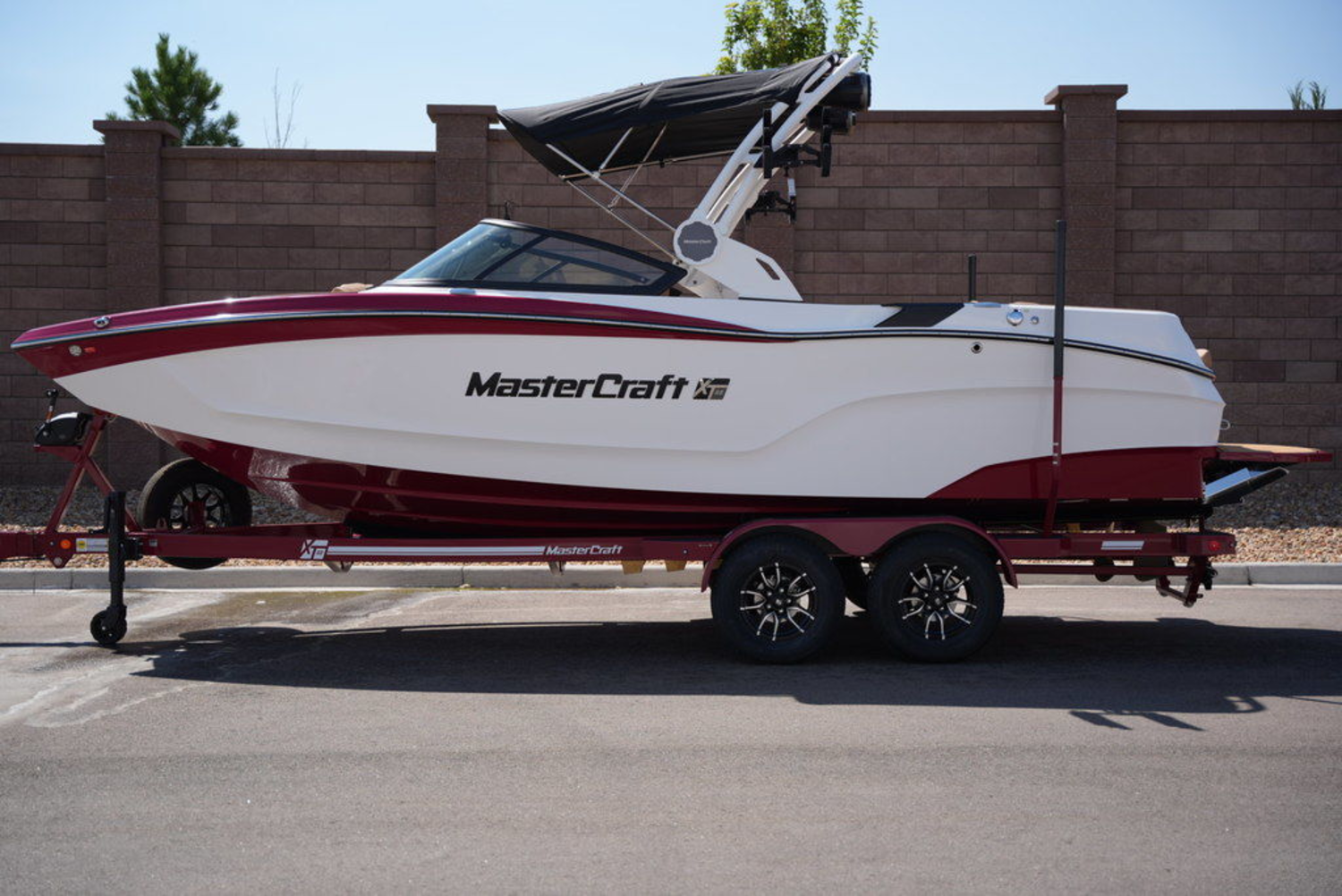 2026 MasterCraft XT22.26