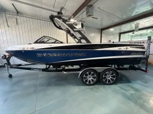 2014-malibu-wakesetter-247-lsv-141267-image2