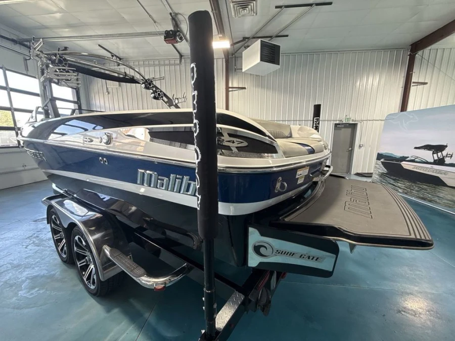 2014-malibu-wakesetter-247-lsv-141267-image3