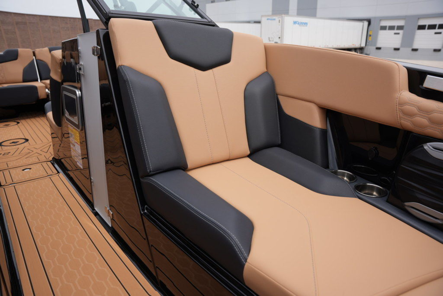 2026 MasterCraft XT22.26