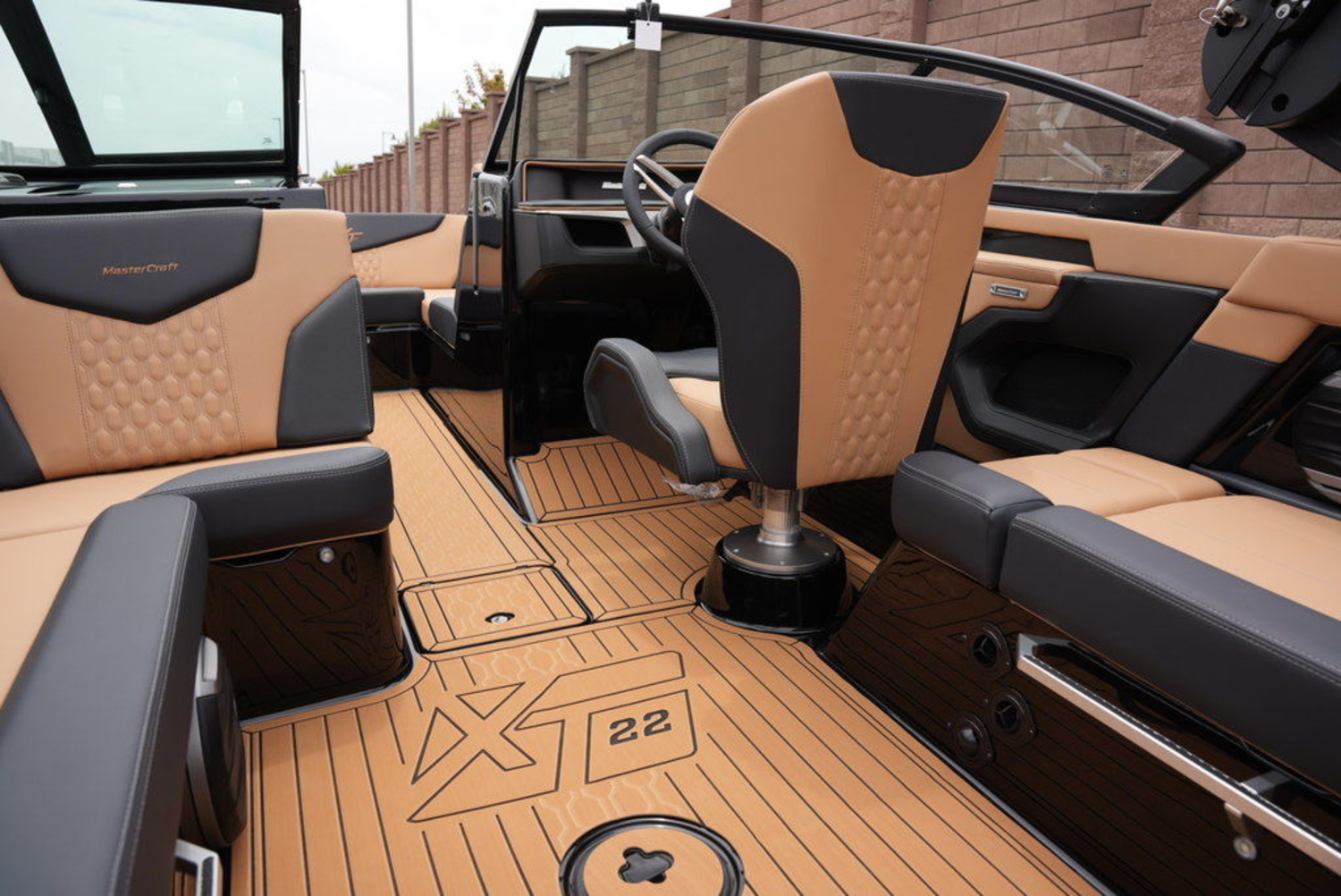 2026 MasterCraft XT22.26