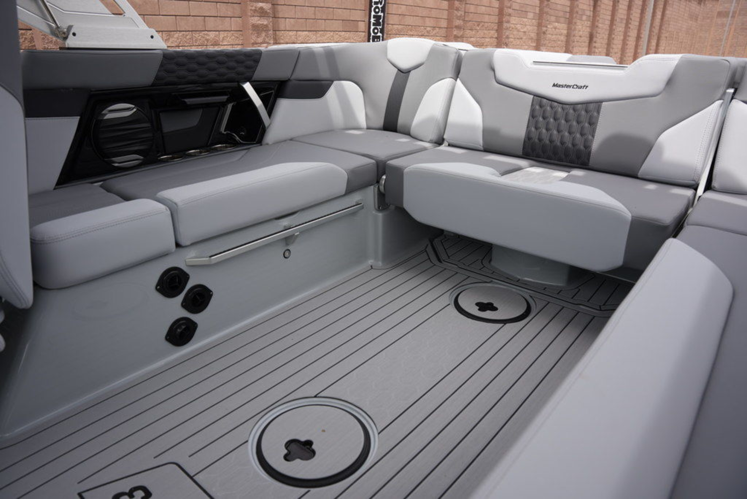 2026 MasterCraft XT23.26