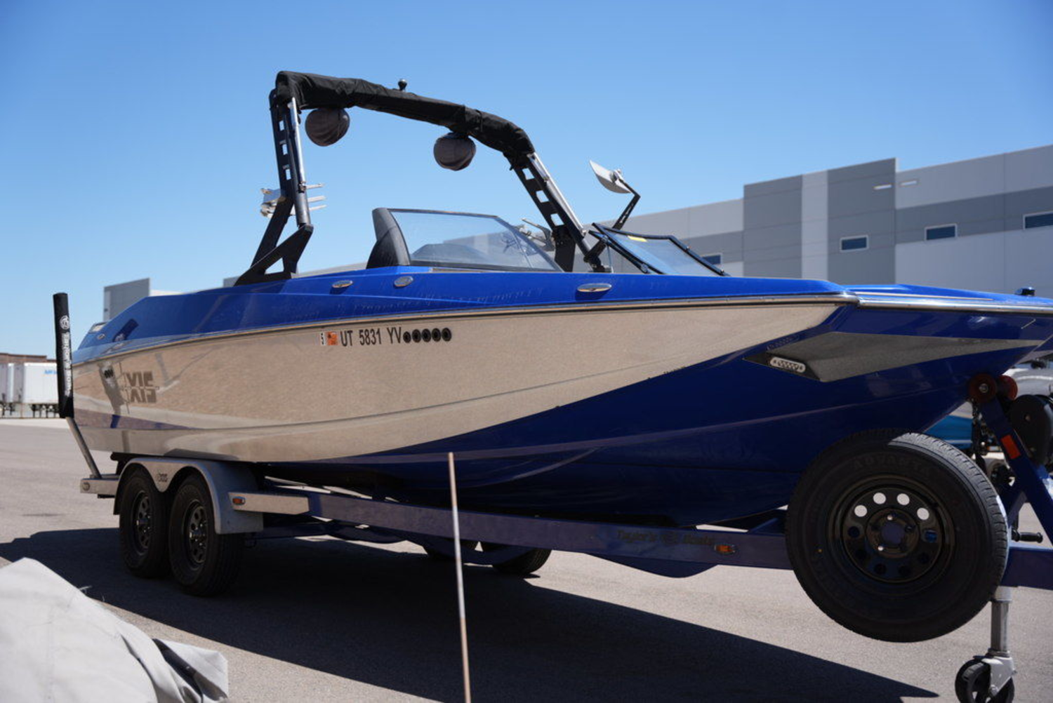 2015 Axis Wake Research A24