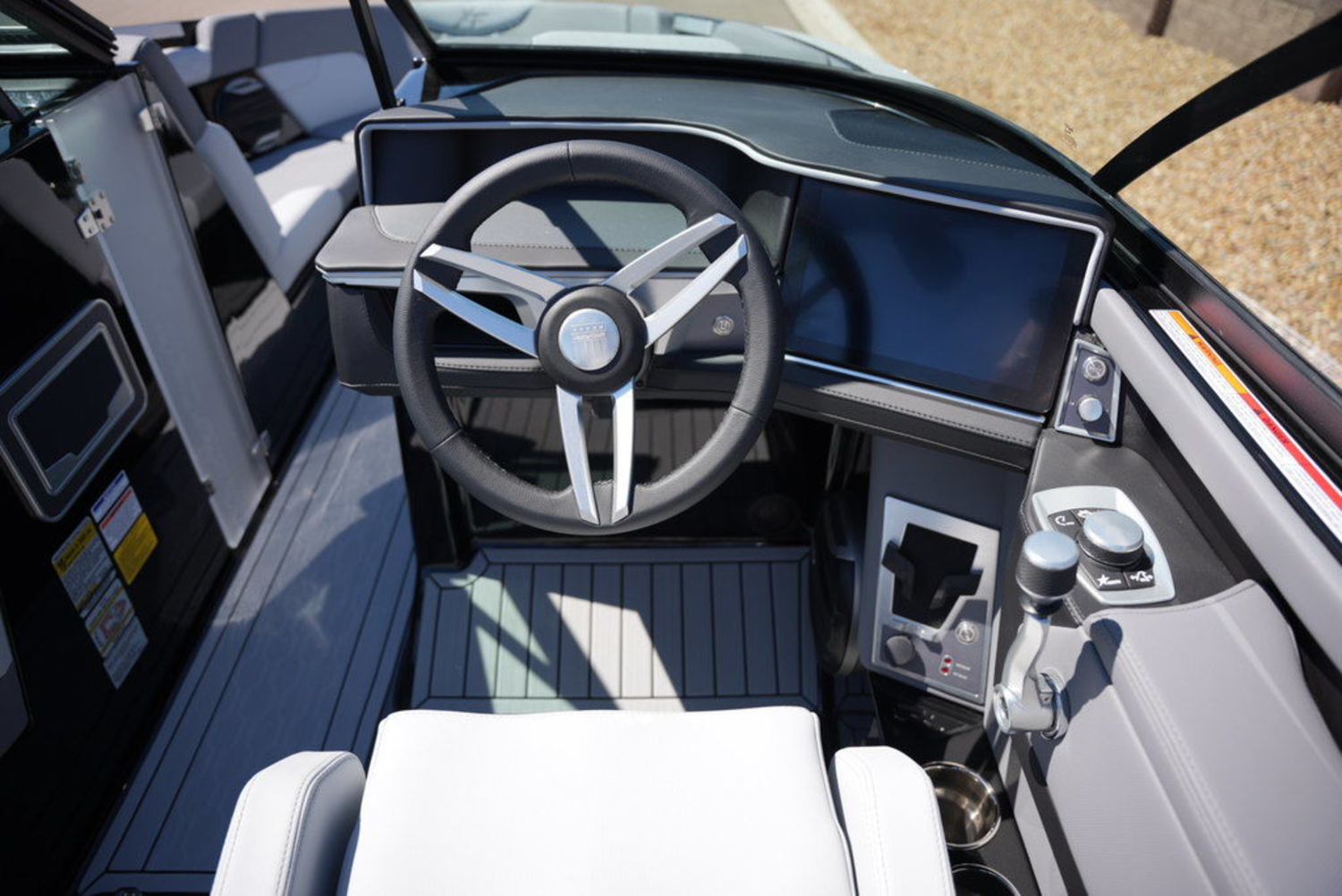 2026 MasterCraft XT23