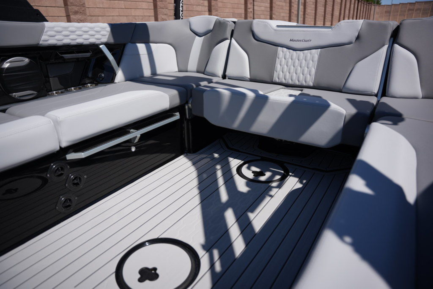 2026 MasterCraft XT23