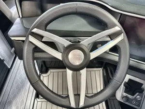 2026-mastercraft-xt23-141293-image14