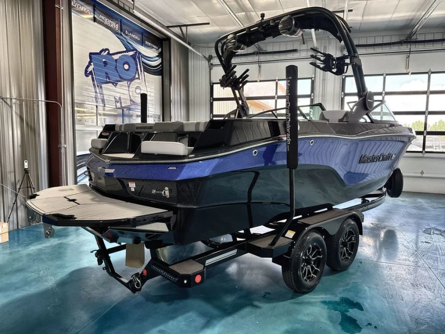 2026-mastercraft-xt23-141293-image7