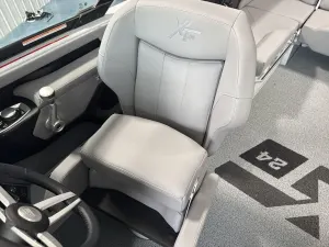2026-mastercraft-xt24-141294-image12