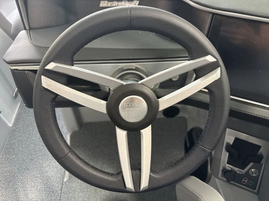 2026-mastercraft-xt24-141294-image13