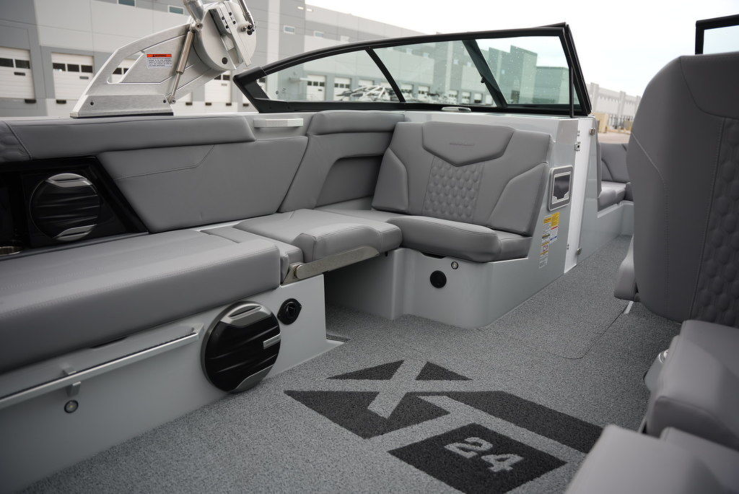 2026 MasterCraft XT24