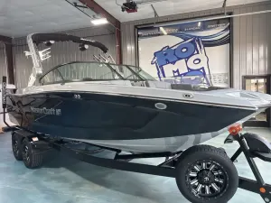 2026-mastercraft-xt24-141294-image1
