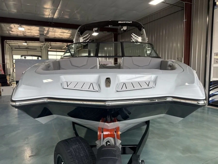 2026-mastercraft-xt24-141294-image7