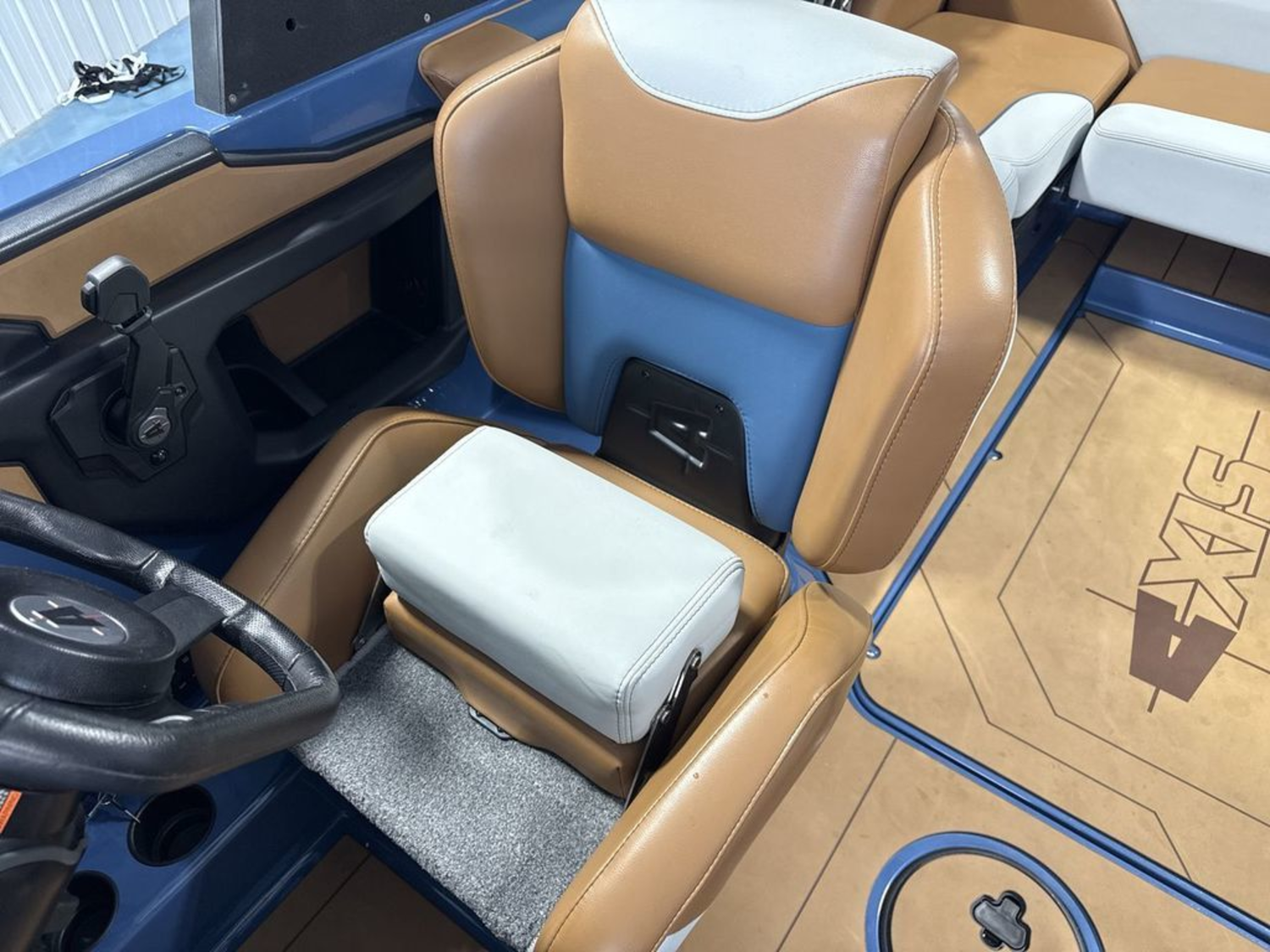 2022 Axis Wake Research A22