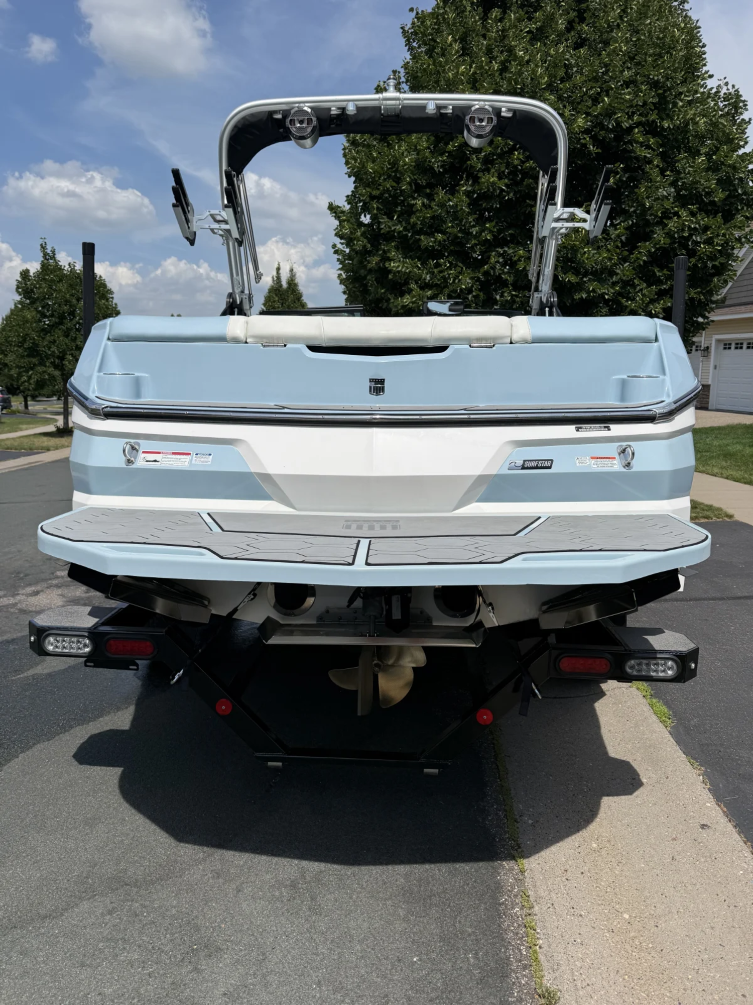 2022 MasterCraft Boat NXT22 - 88 hours