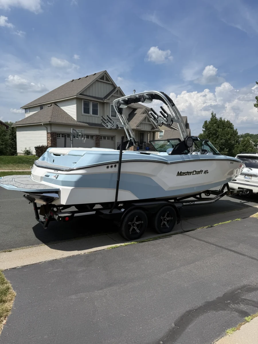 2022-mastercraft-nxt22-141297-image3.webp