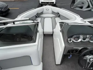 2007-supra-launch-20ssv-141301-image8.webp