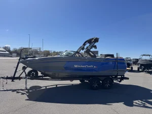 2022-mastercraft-x-star-141307-image3.webp