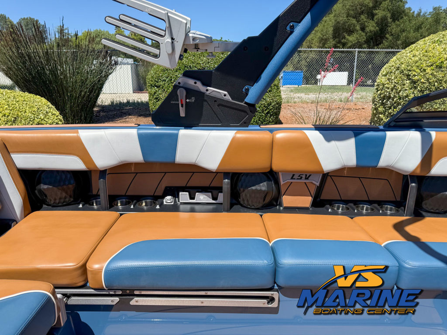 2023 Malibu Boats 23 LSV