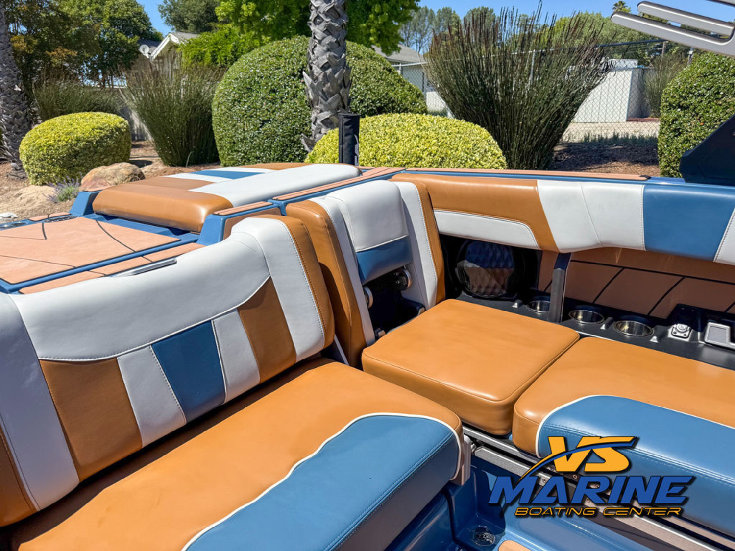 2023 Malibu Boats 23 LSV