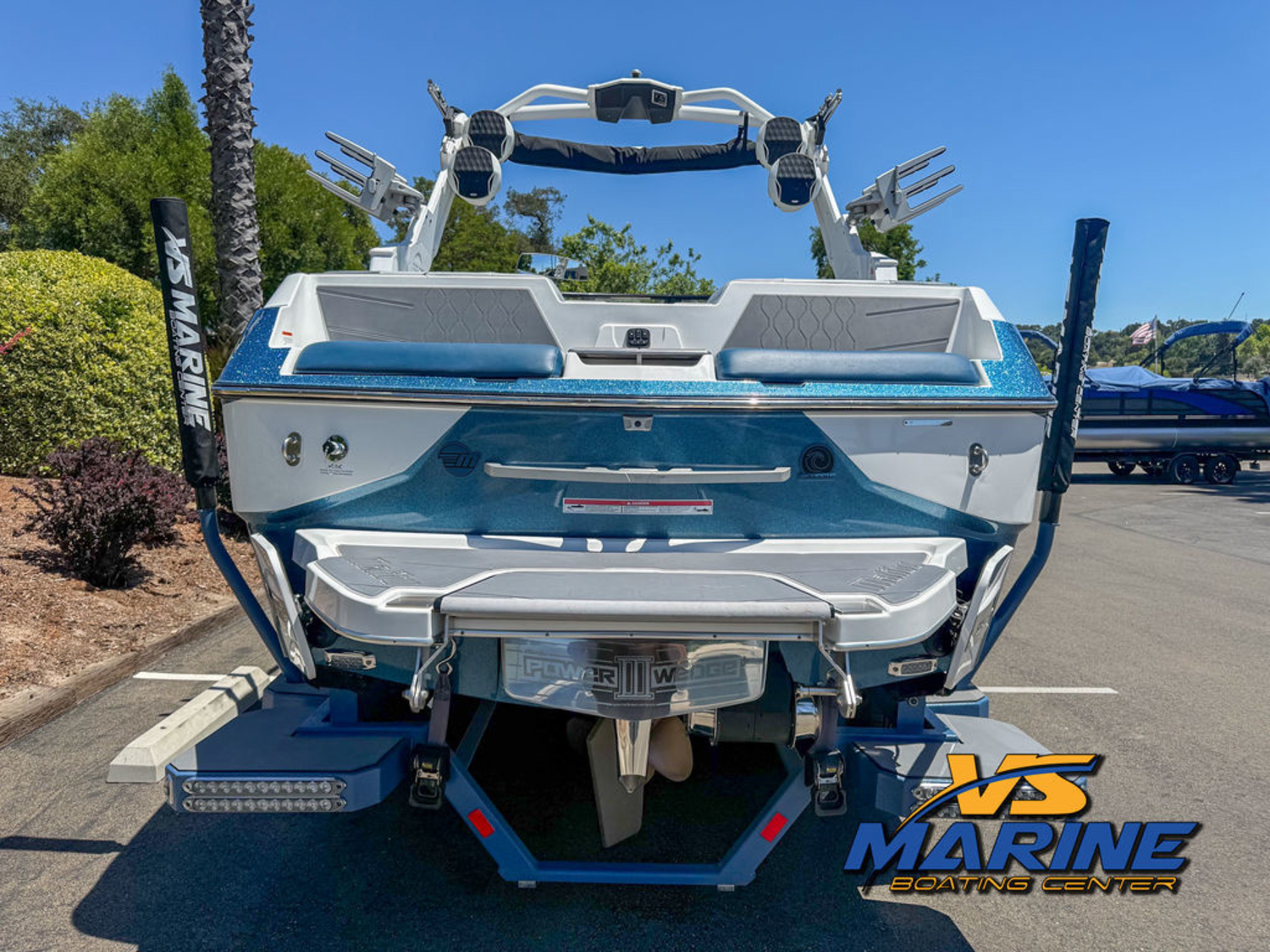 2023 Malibu Boats M220