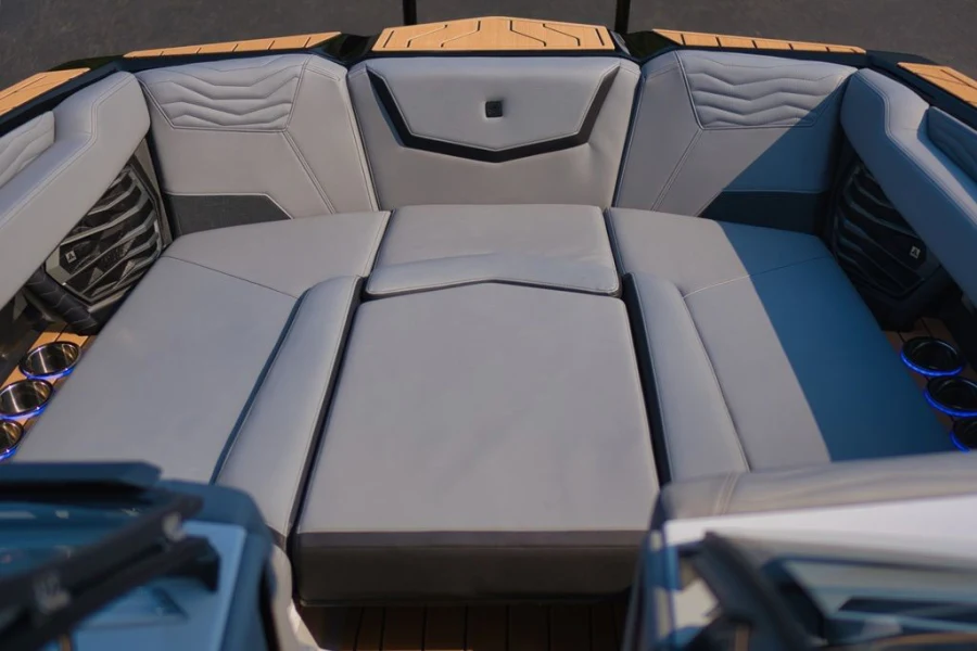 2027-nautique-g25-141327-image17