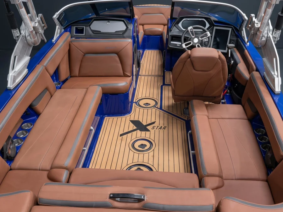 2019-mastercraft-x-star-141333-image5
