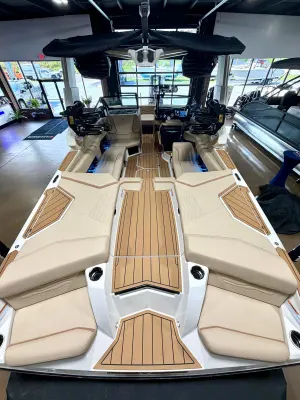 2026-nautique-g23-141365-image7