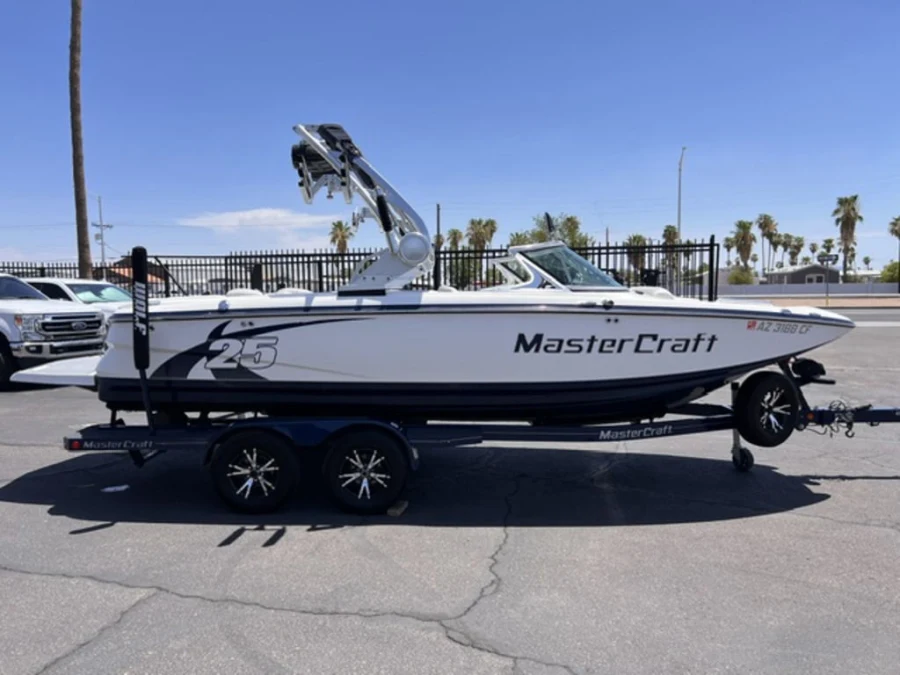 2013-mastercraft-x25-141366-image5