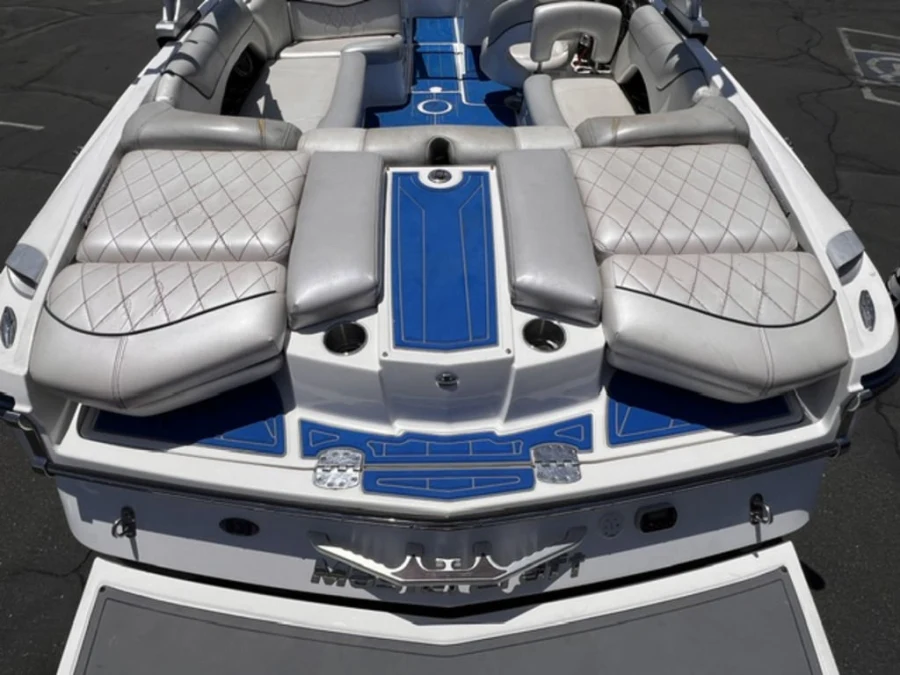 2013-mastercraft-x25-141366-image9
