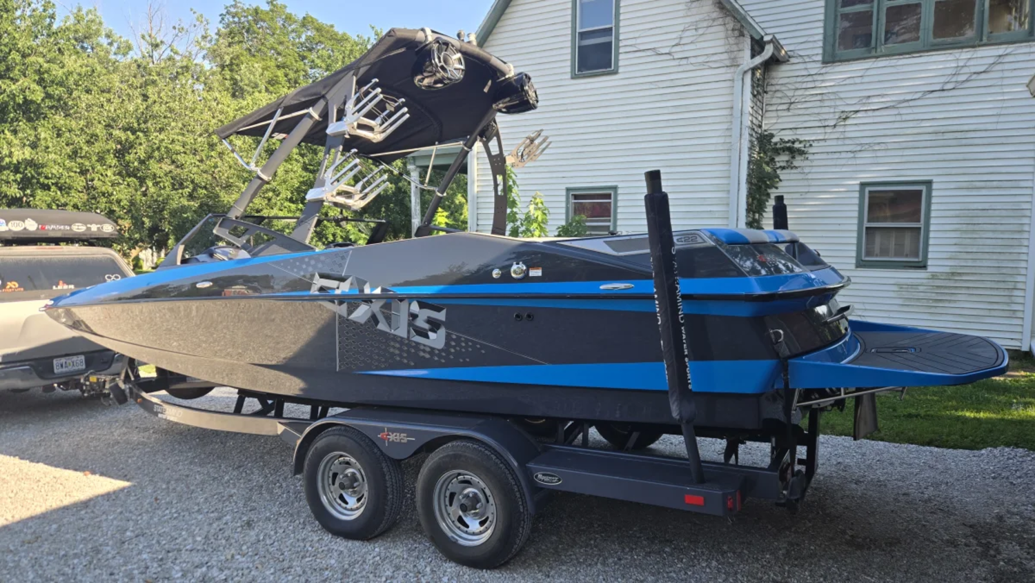 2013 Axis A22