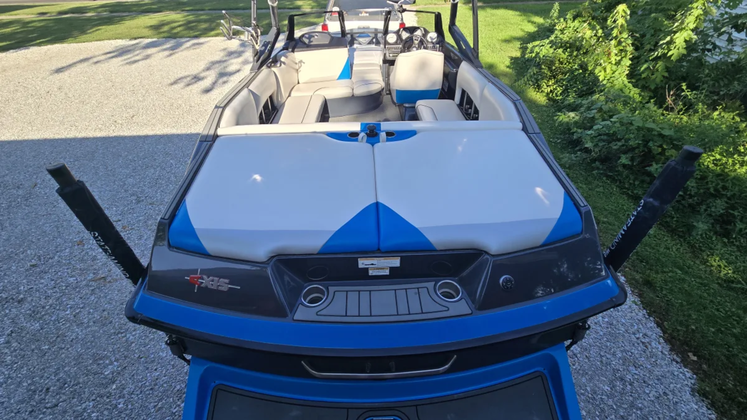 2013 Axis A22