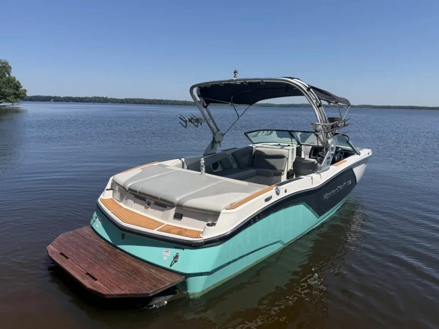 2019-mastercraft-nxt22-141382-image2.webp