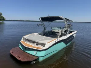 2019-mastercraft-nxt22-141382-image2.webp