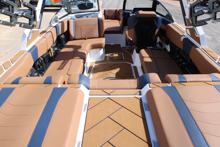 2026-malibu-wakesetter-23-lsv-141389-image6.webp