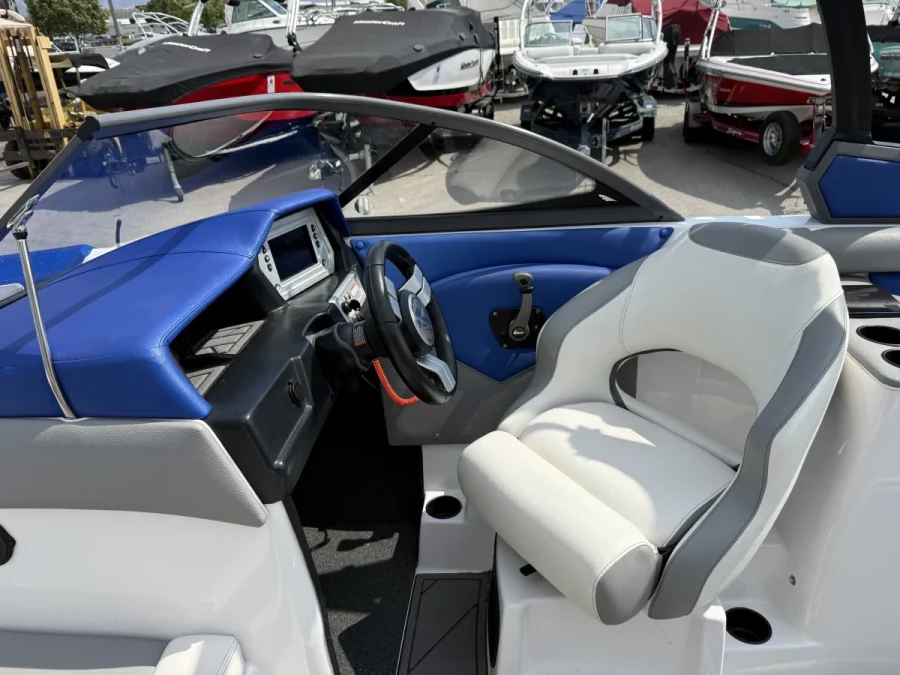 2018-tige-r23-141392-image13.webp